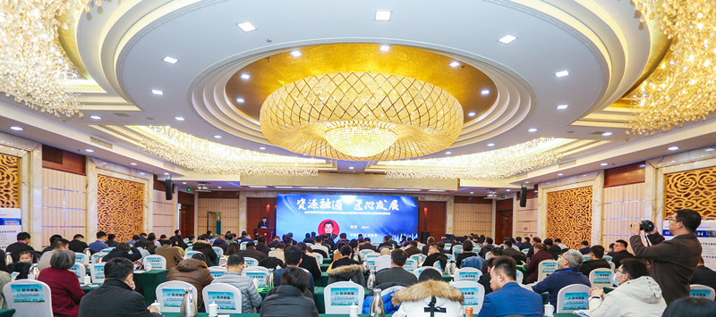 “资源融通，匠心发展”欧赛涂料参加山东省涂料行业协会2020年会(图1)